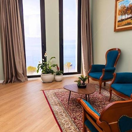 Hotel Bologna Vlorë Екстериор снимка