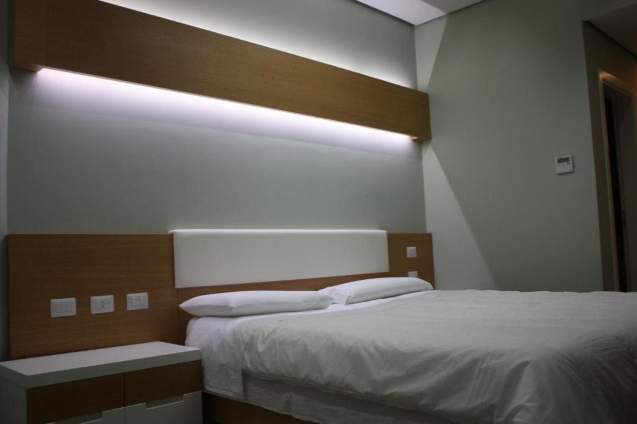 Hotel Bologna Vlorë Екстериор снимка