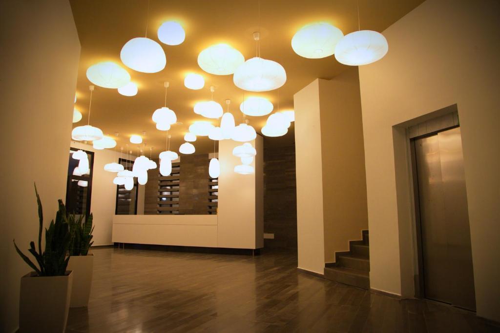 Hotel Bologna Vlorë Екстериор снимка